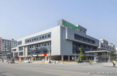 需留意消防规范（如喷淋、烟感设置）